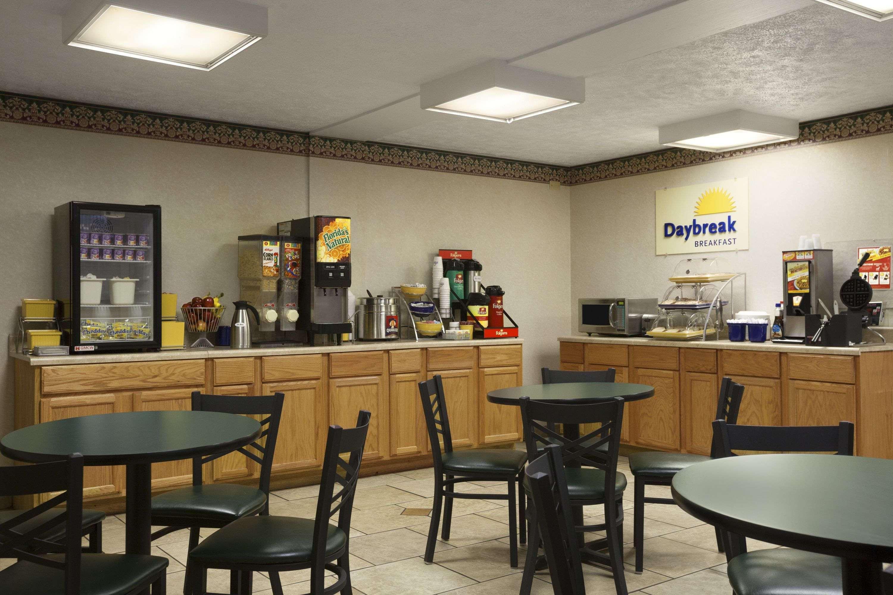 Days Inn By Wyndham Waynesboro Exterior foto